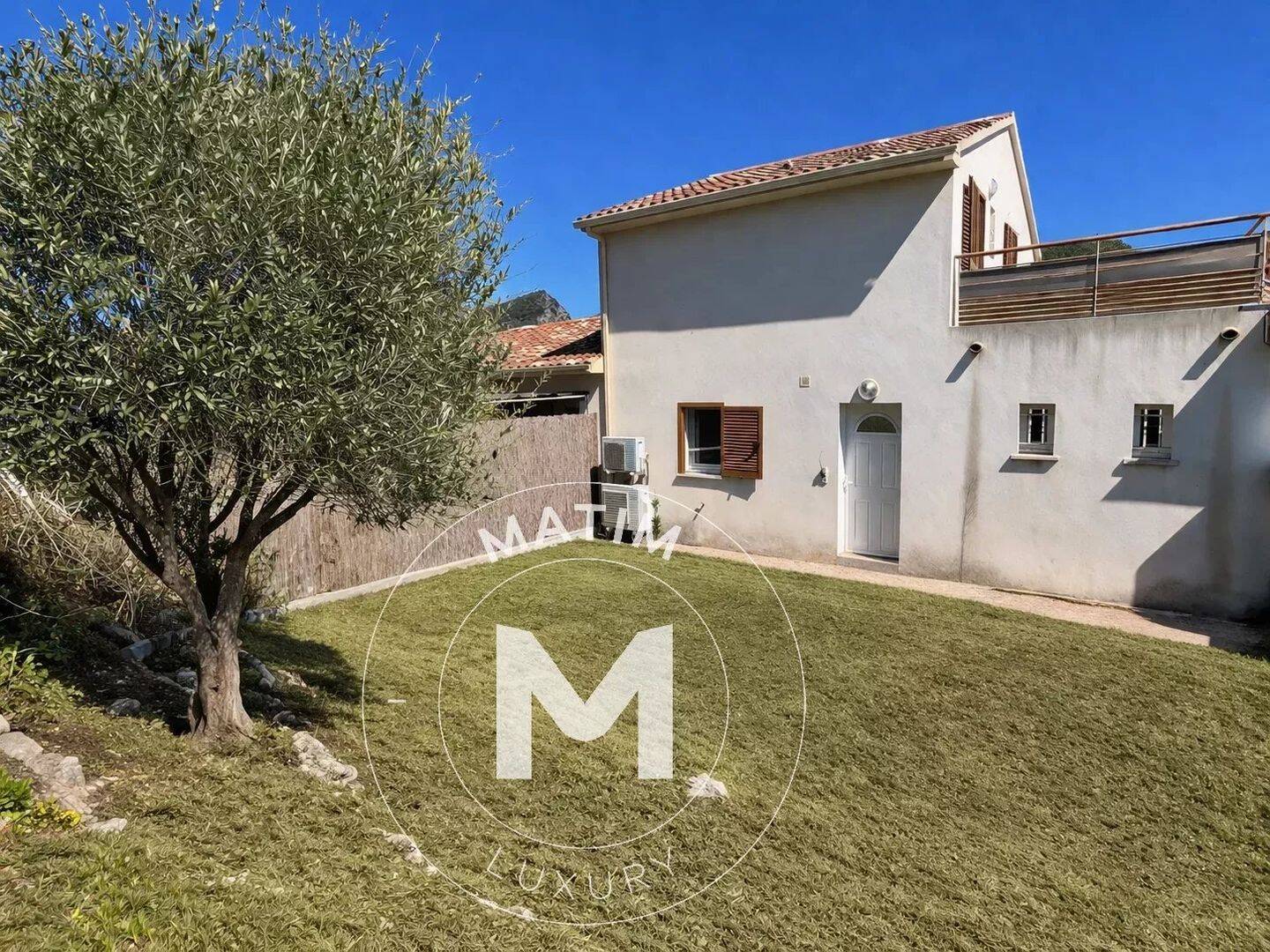 Appartement 4 pièces 80 m² · à Saint-Florent · 79,5 m² · 284 550 €