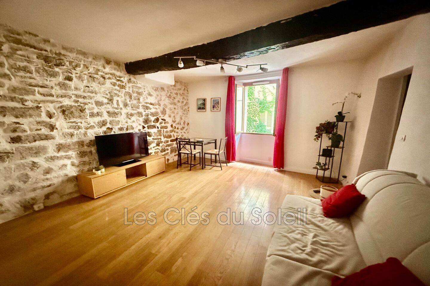 Appartement 2 pièces 44 m² · à Hyères · 43,9 m² · 666 €