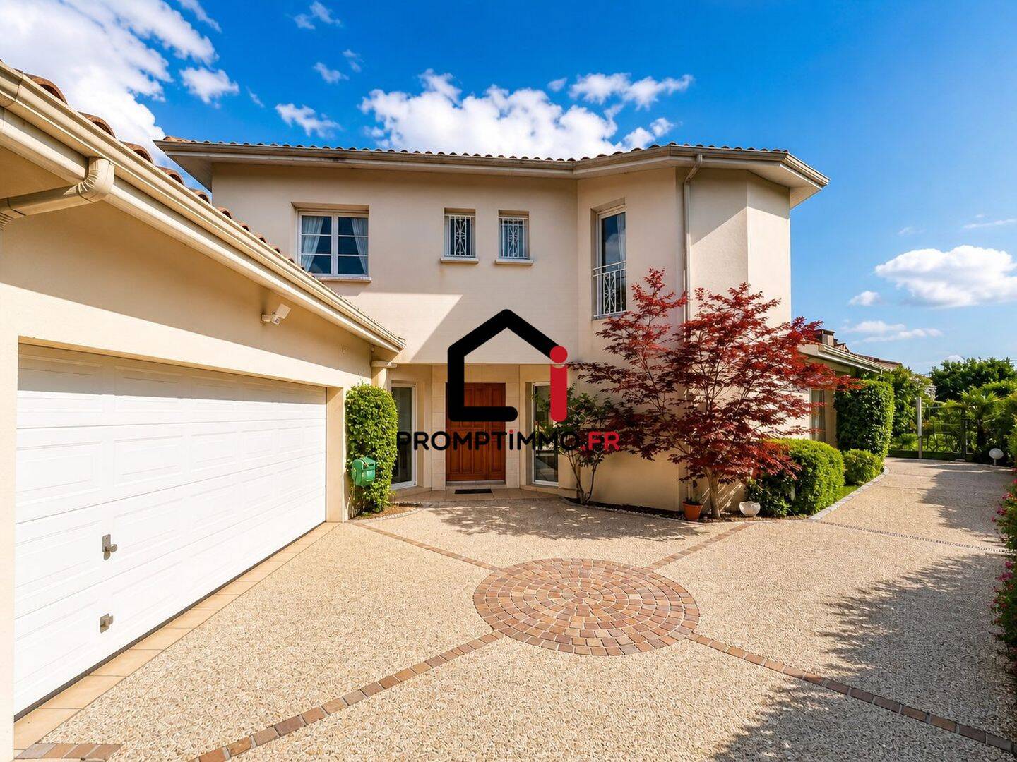 Maison 8 pièces 230 m² · à Mérignac · 230 m² · 983 000 €