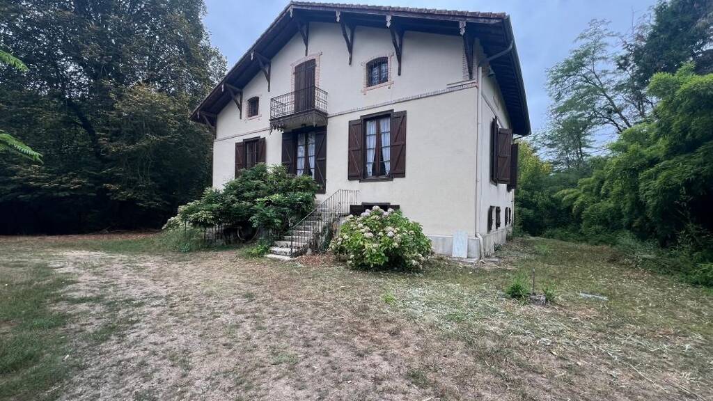 Maison à vendre 170 000 € 5 pièces 4 chambres 300 m² 51 236 m² de terrain Cachen 40120