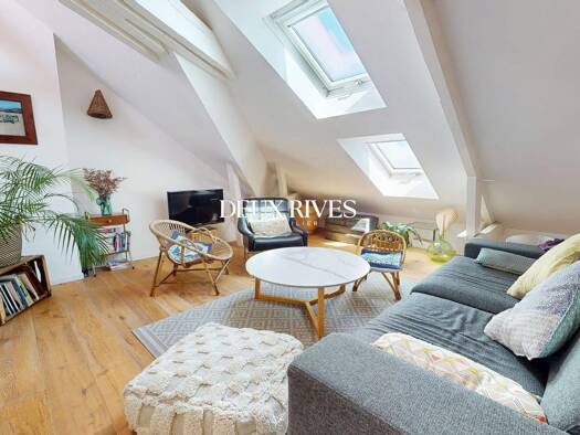 Appartement à vendre 295 000 € 4 pièces 2 chambres 103 m² Étage 3/3 Nantes 44100
