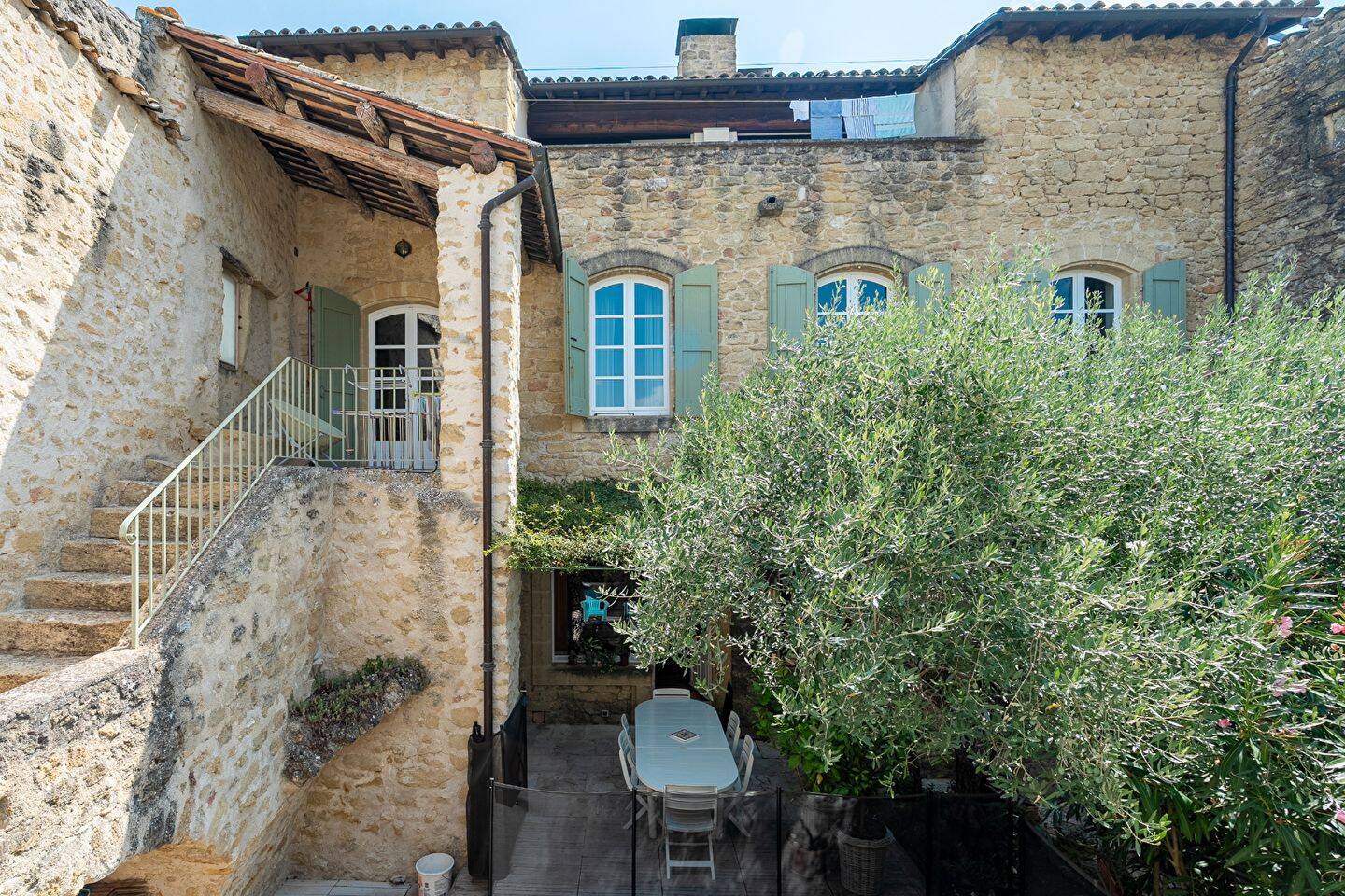 Maison 9 pièces 315 m² · à Lauris · 315 m² · 920 000 €