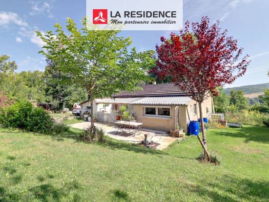 Maison à vendre 210 000 € 3 pièces 2 chambres 65 m² 2 483 m² de terrain Aulnay-sur-Mauldre 78126