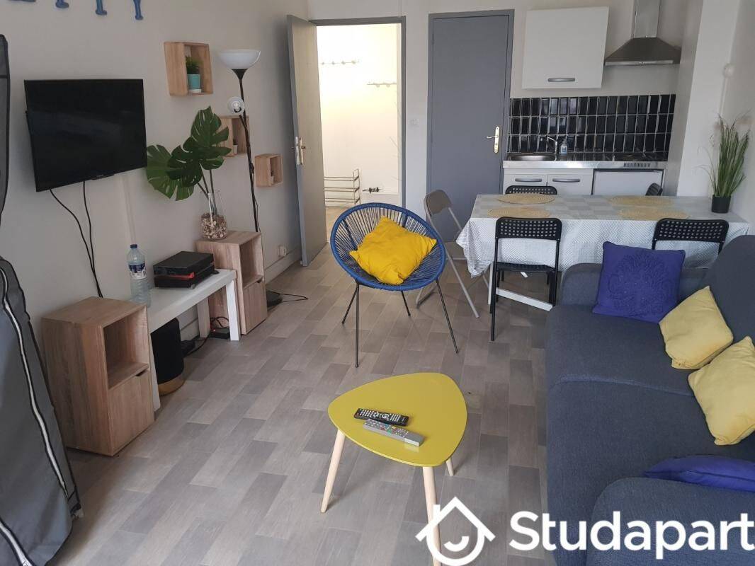 1 pièce 25 m² · à Évry-Courcouronnes · 25 m² · 500 €/mois