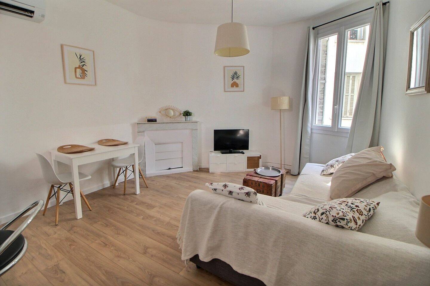 Appartement 2 pièces 37 m² · à Ajaccio · 37,4 m² · 850 €
