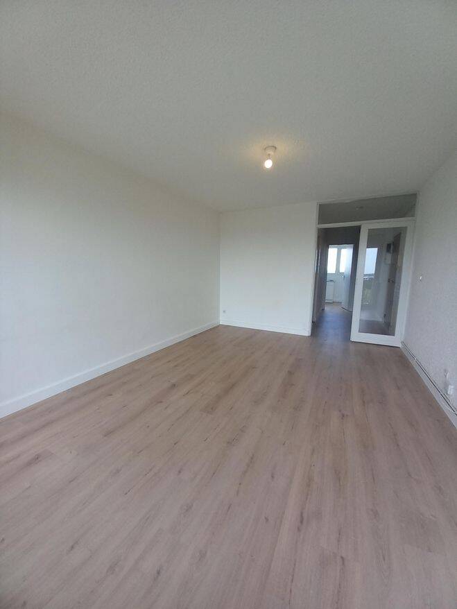 Appartement 1 pièce 37 m² · à Blanquefort · 36,8 m² · 618 €