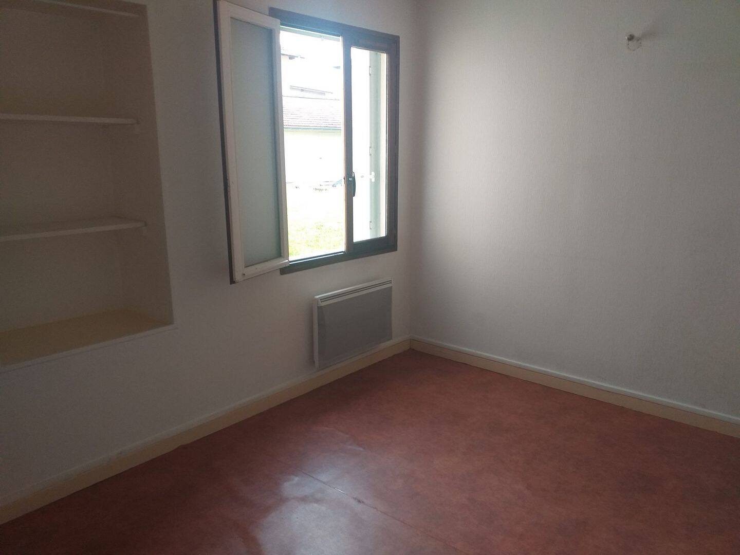 Appartement 2 pièces 42 m² · à Saint-Jean-en-Royans · 42,1 m² · 405 €