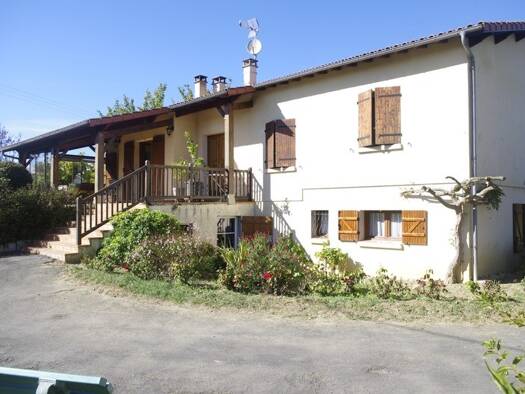 Maison de plain-pied à vendre 245 000 € 8 pièces 5 chambres 188 m² 1 500 m² de terrain Auterive 32550