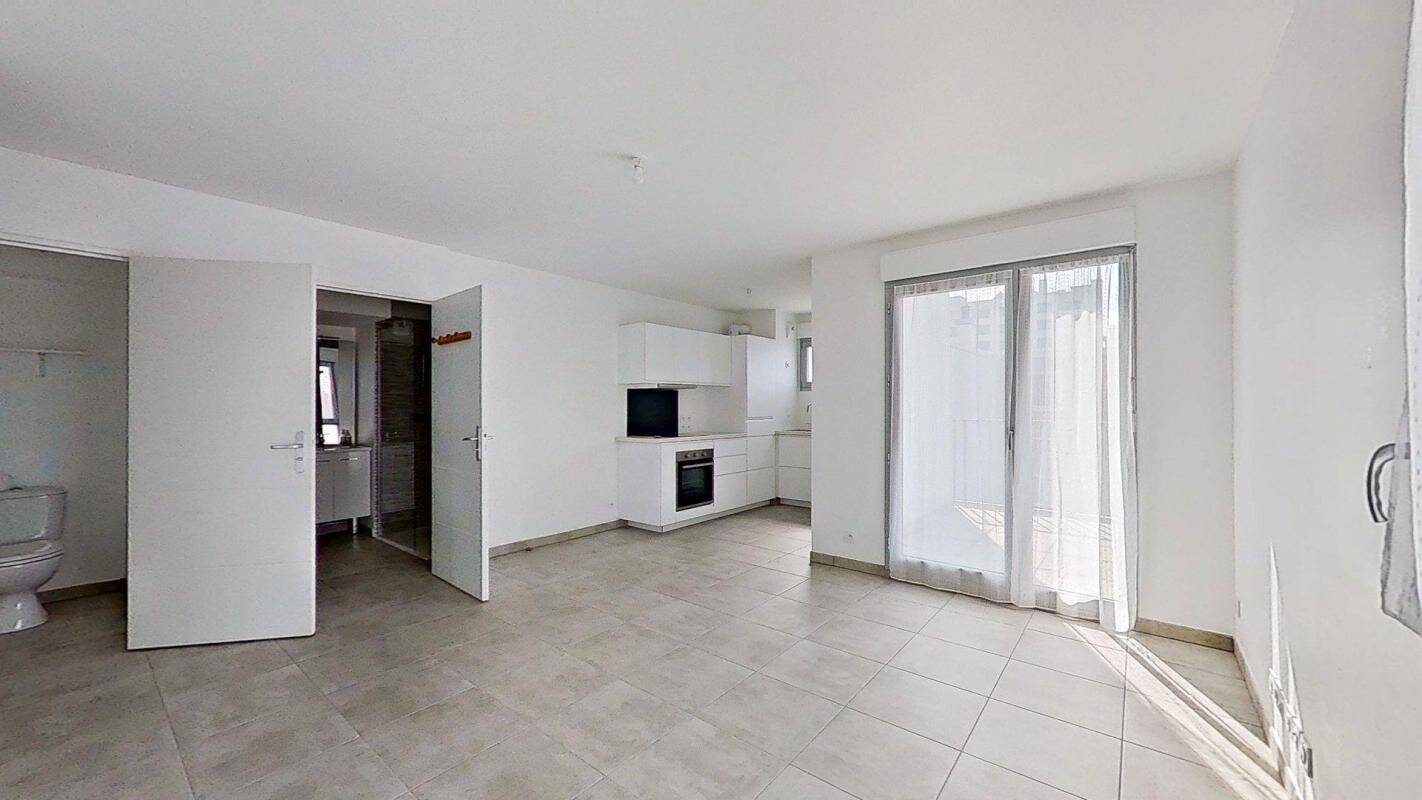 Appartement 2 pièces 44 m² · à Lyon 8ème Arrondissement · 44 m² · 833 €