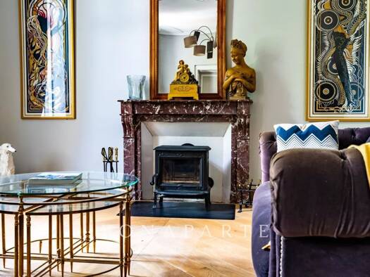 Maison à vendre 722 000 € 9 pièces 5 chambres 405 m² Sud Surgères 17700