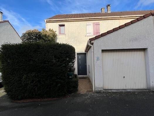 Maison à louer 1 590 € 5 pièces 3 chambres 75,8 m² L'Europe Guyancourt 78280