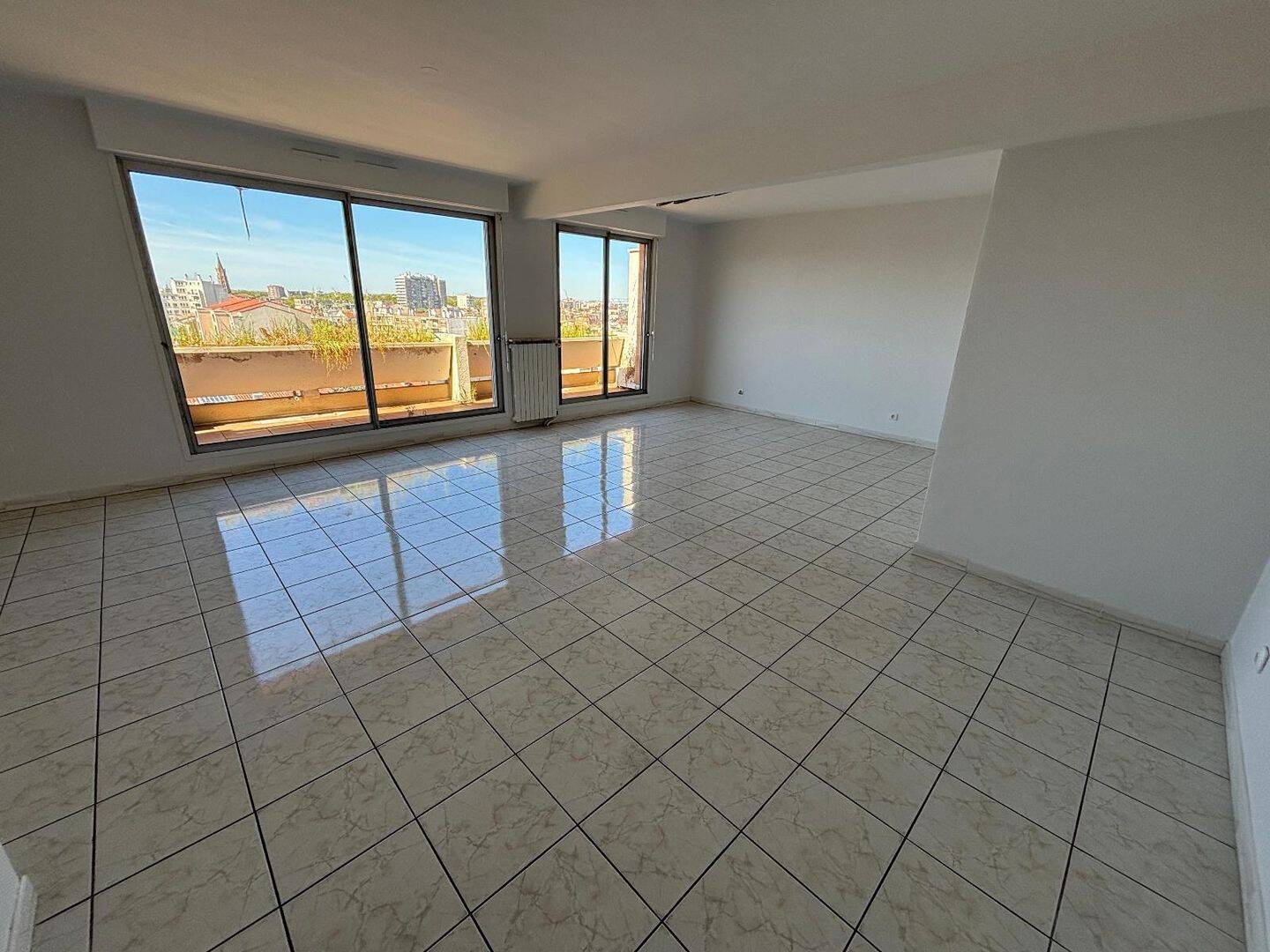 Appartement 4 pièces 111 m² · à Toulouse · 110,8 m² · 1 822 €