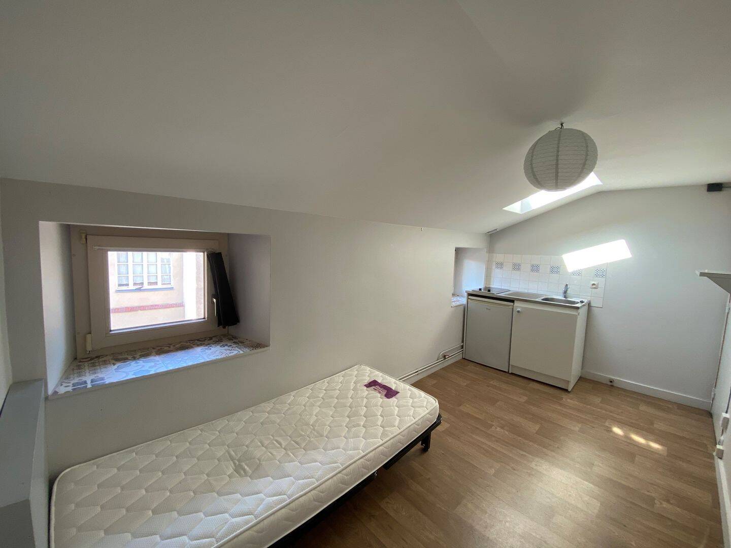Appartement 10 m² · à Angers · 10,3 m² · 375 €