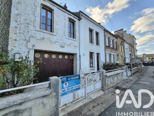 Maison à vendre 170 000 € 4 pièces 3 chambres 123 m² Floing 08200