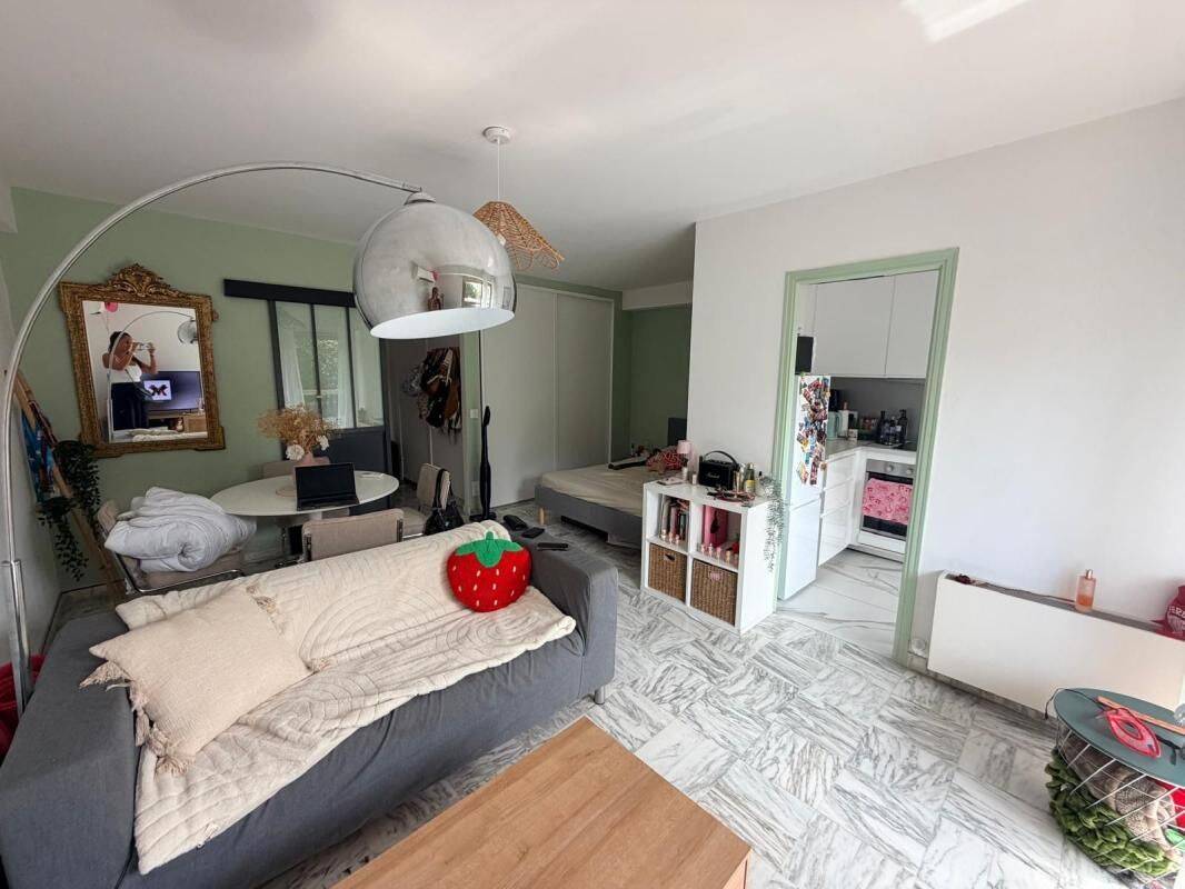 Appartement 1 pièce 34 m² · à Nice · 33,6 m² · 806 €/mois