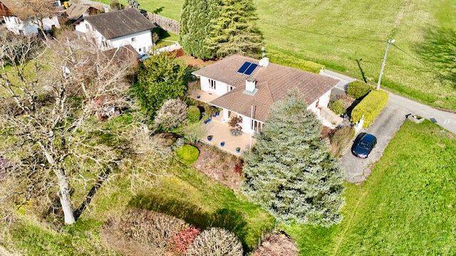 SAUVERNY 01220 : SUPERBE VILLA 5 CHAMBRES SUR 1835m² DE TERRAIN