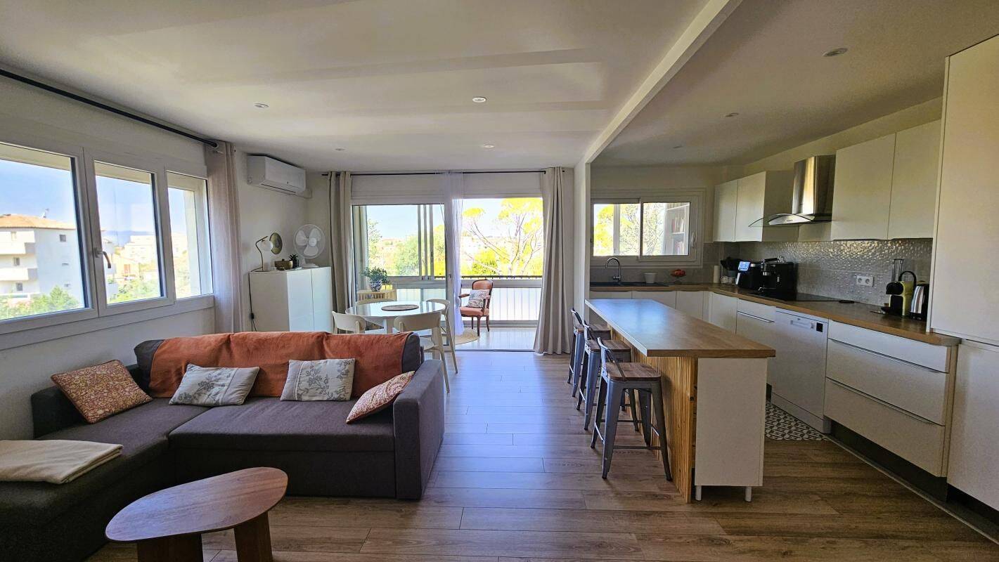 Appartement 3 pièces 76 m² · à Saint-Raphaël · 76 m² · 270 000 €