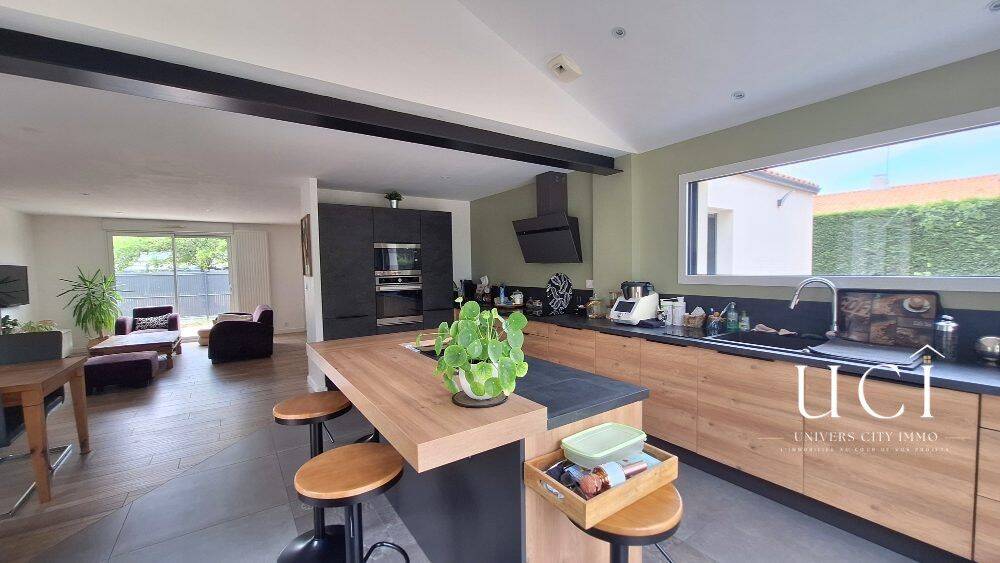 Maison 6 pièces 123 m² · à Saint-Sébastien-sur-Loire · 123 m² · 489 555 €