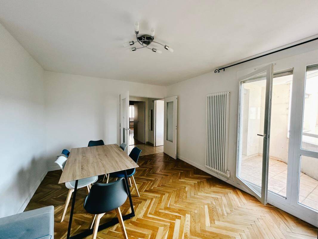 Appartement 3 pièces 67 m² · à Lyon 3ème Arrondissement · 66,7 m² · 1 240 €