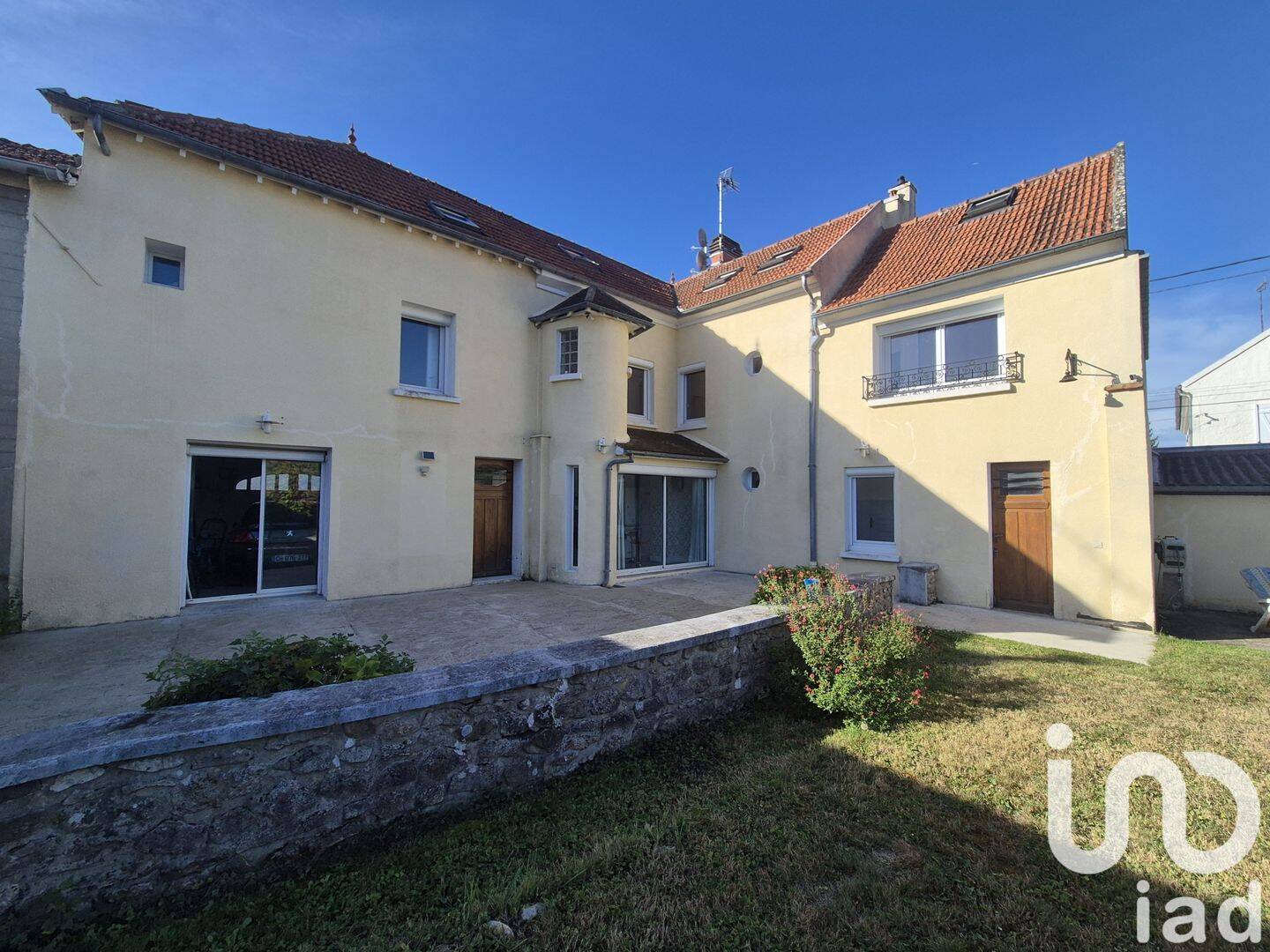 Maison 8 pièces 267 m² · à Varreddes · 267 m² · 389 000 €