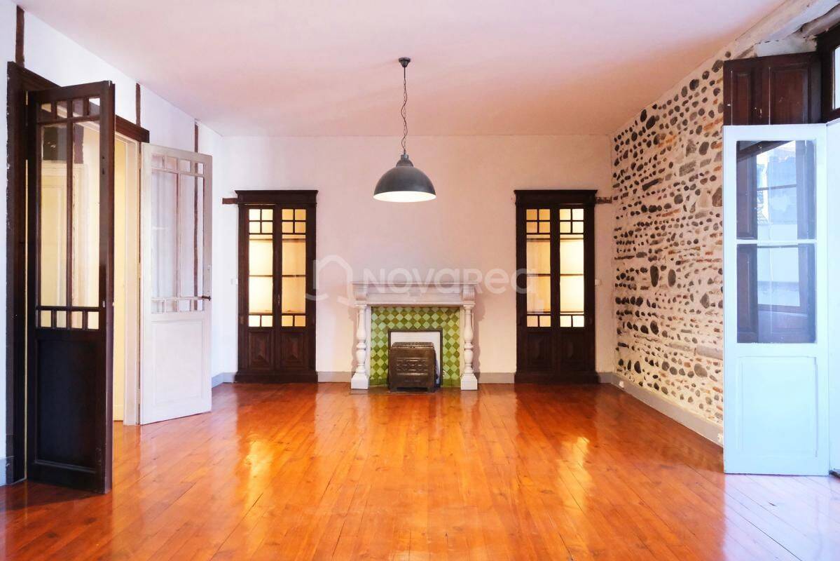 Appartement 5 pièces 197 m² · à Pau · 197 m² · 299 000 €