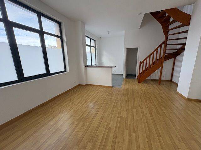 Appartement 2 pièces 64 m² · à Elbeuf · 64 m² · 72 000 €
