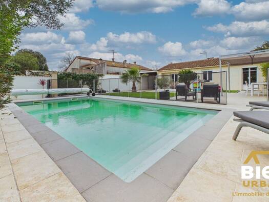 Villa à vendre 339 200 € 5 pièces 4 chambres 103 m² 550 m² de terrain Garons 30128