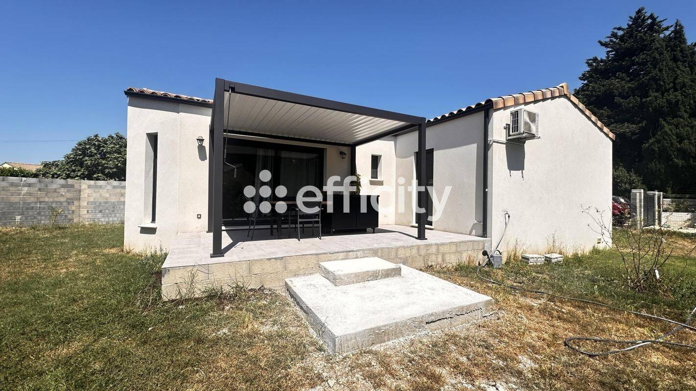 Maison 5 pièces 94 m² · à Camaret-sur-Aigues · 94 m² · 307 000 €