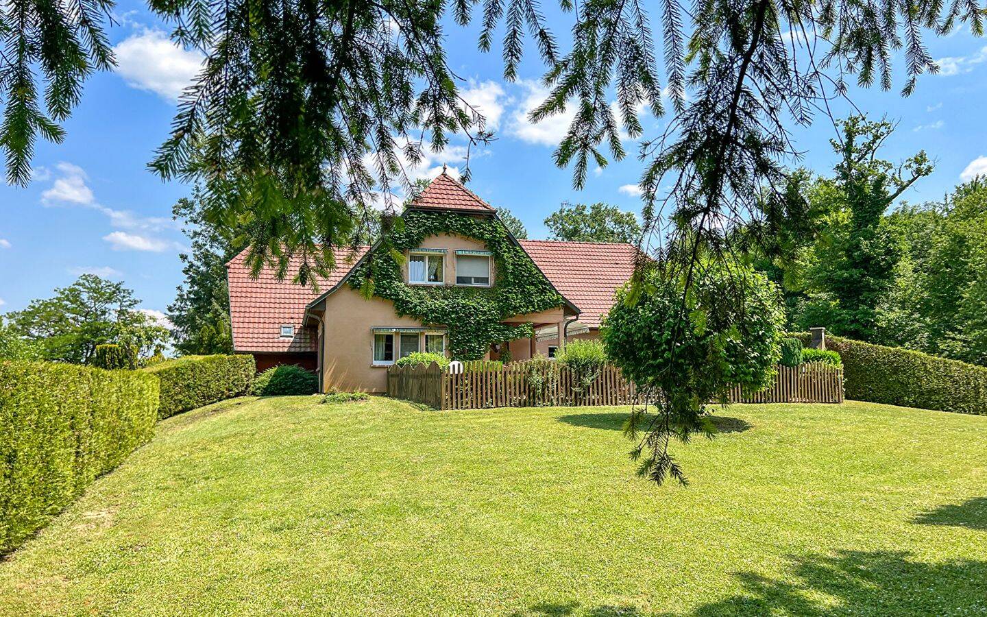 Maison 12 pièces 467 m² · à Mulhouse · 467 m² · 760 000 €