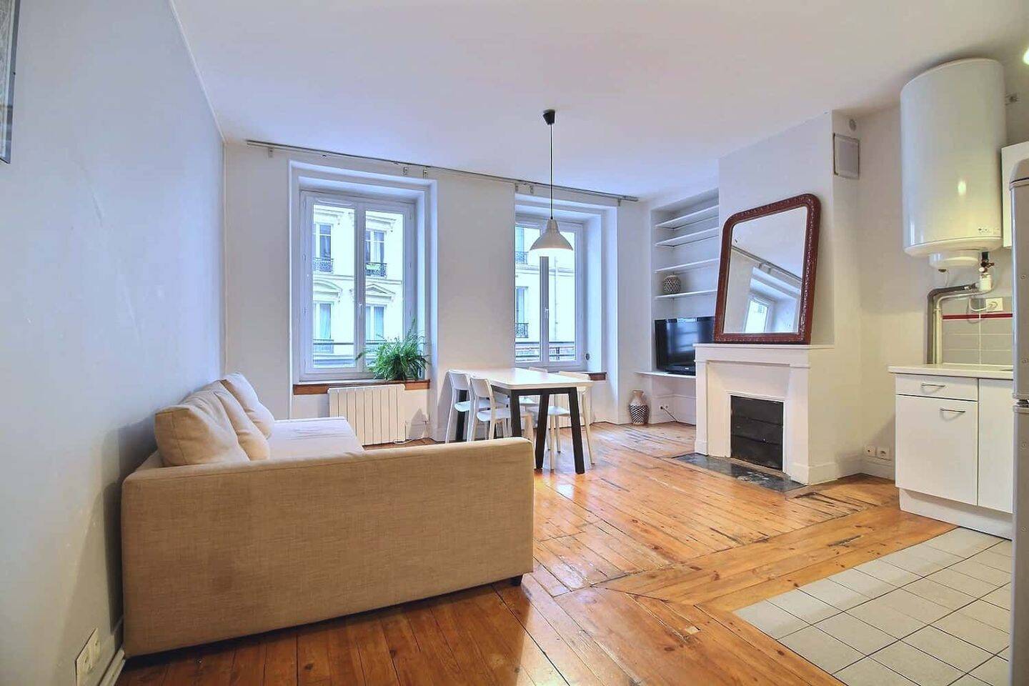 Appartement 1 pièce 41 m² · à Paris 11ème Arrondissement · 41 m² · 1 484 €