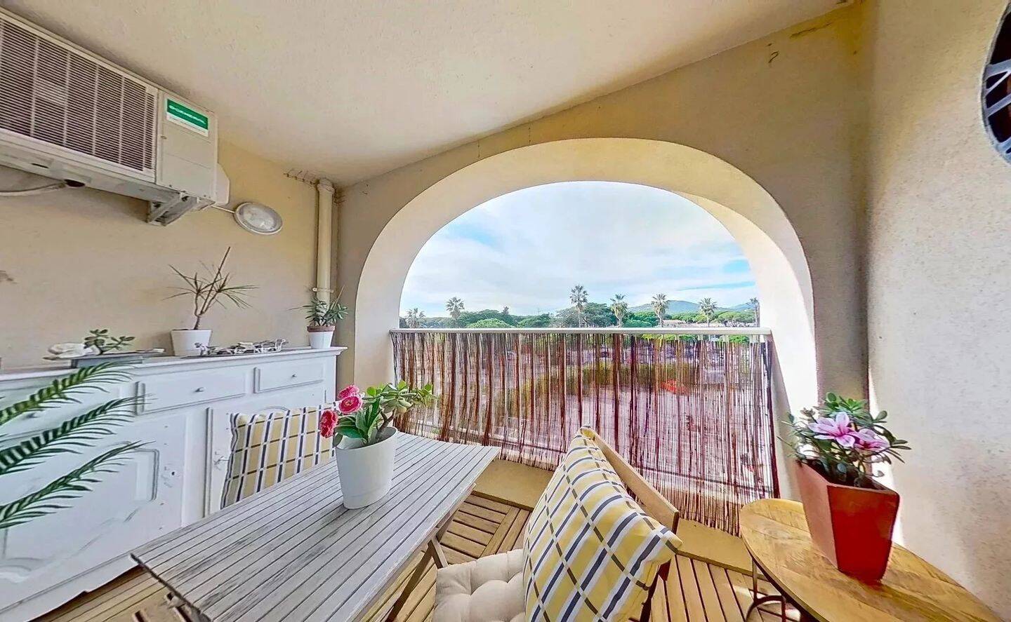 Appartement 1 pièce 24 m² · à Hyères · 23,7 m² · 149 000 €
