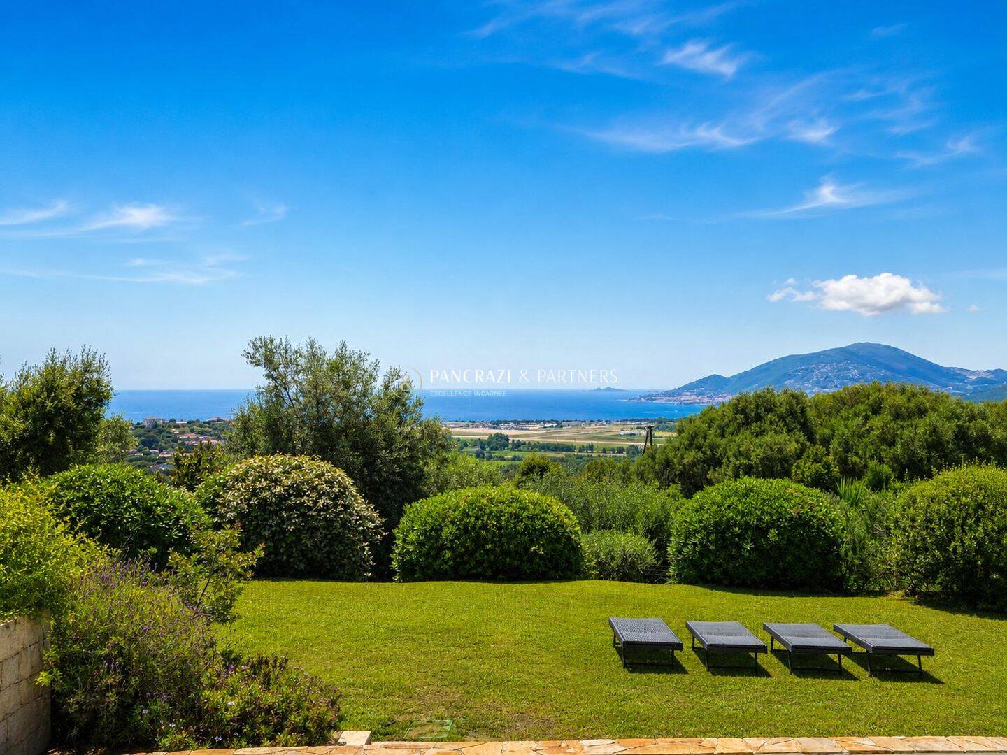Maison 5 pièces 227 m² · à Bastelicaccia · 227 m² · 1 155 000 €