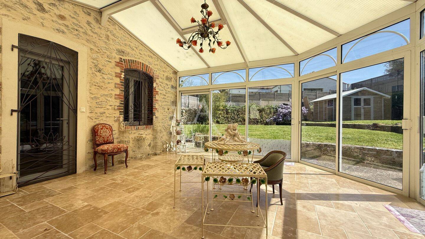 Maison 7 pièces 180 m² · à Bournezeau · 180 m² · 337 600 €