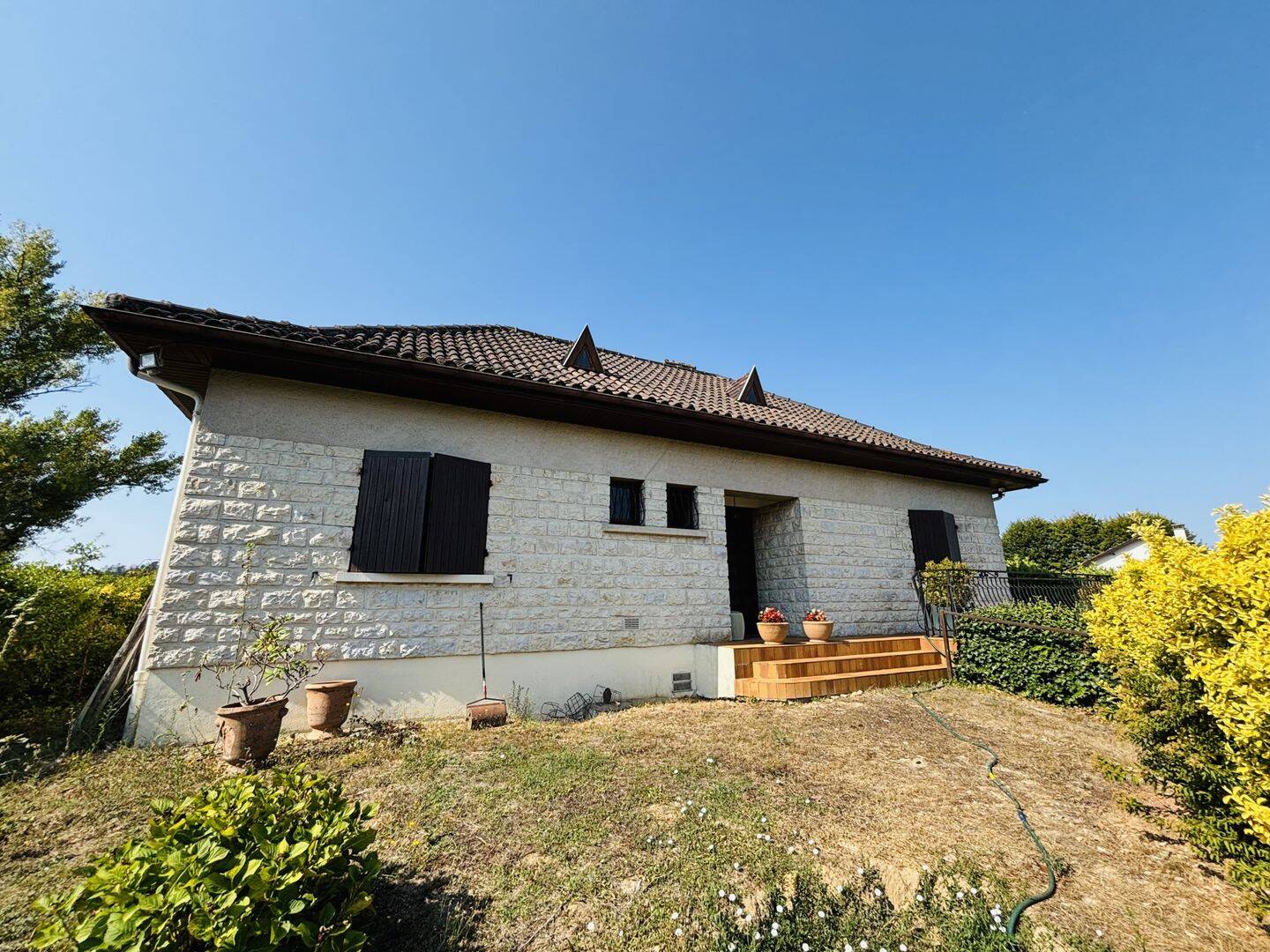 Maison 9 pièces 165 m² · à Saint Aulaye-Puymangou · 165 m² · 222 000 €
