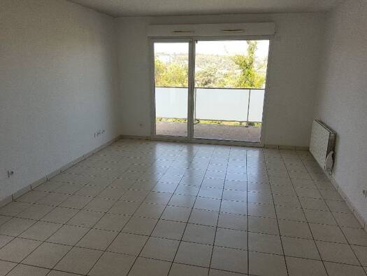 Appartement à louer 1 025 € 3 pièces 2 chambres 62 m² 2ème étage Centre Nord Oullins-Pierre-Bénite 69600