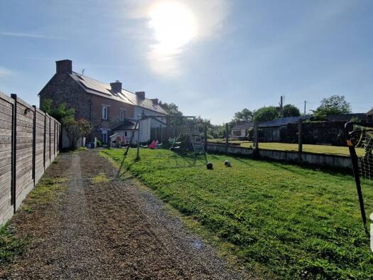 Maison à vendre 247 900 € 5 pièces 4 chambres 130 m² 570 m² de terrain Montreuil-sur-Ille 35440