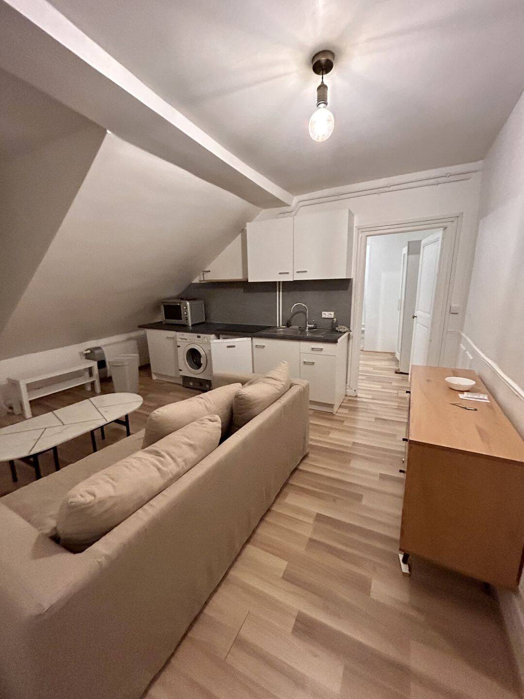 Appartement 2 pièces 25 m² · à Paris 10ème Arrondissement · 25 m² · 1 124 €/mois