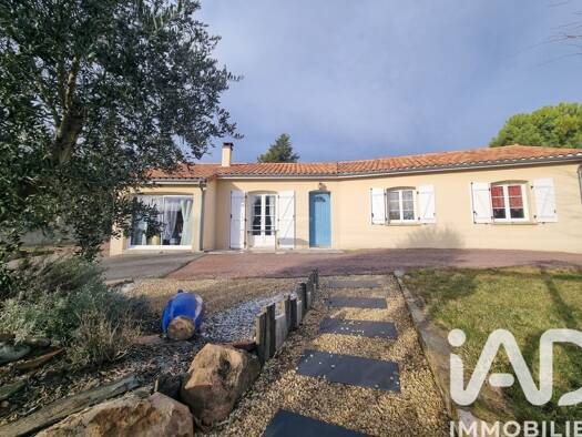 Maison à vendre 246 000 € 5 pièces 4 chambres 116 m² 1 647 m² de terrain Le Puy-Notre-Dame 49260