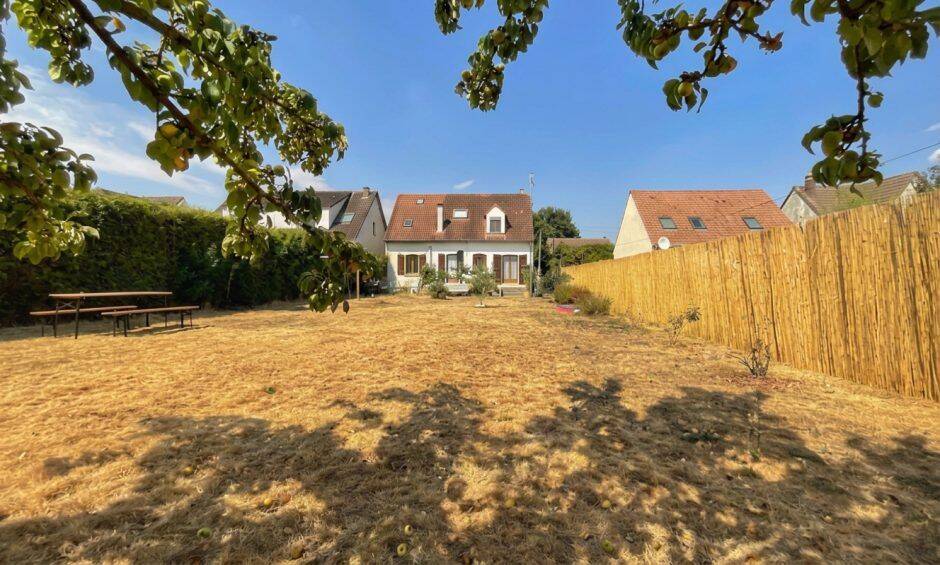 Maison 6 pièces 126 m² · à Rosny-sur-Seine · 126 m² · 295 000 €