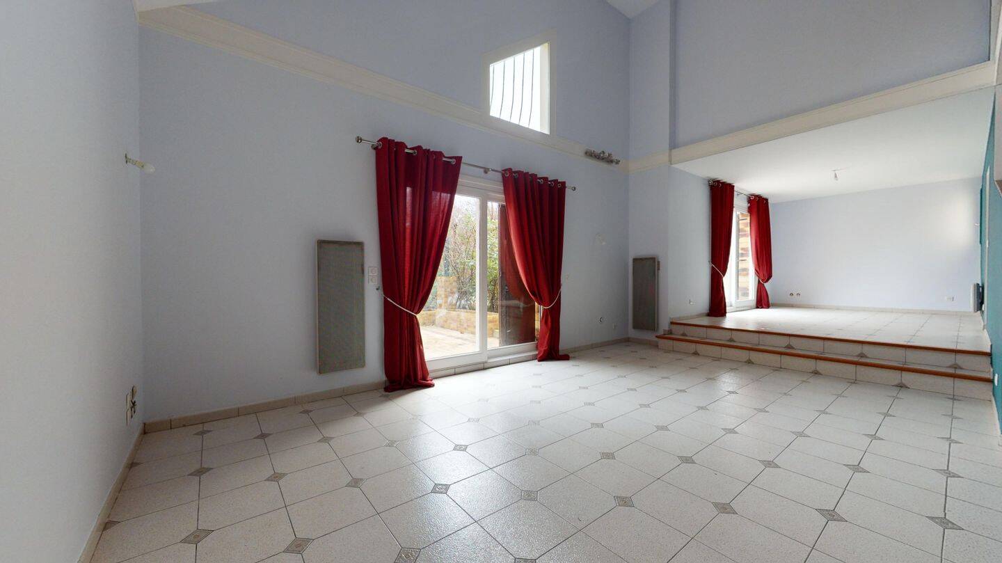 Maison 6 pièces 152 m² · à Montigny-lès-Cormeilles · 152,4 m² · 469 000 €