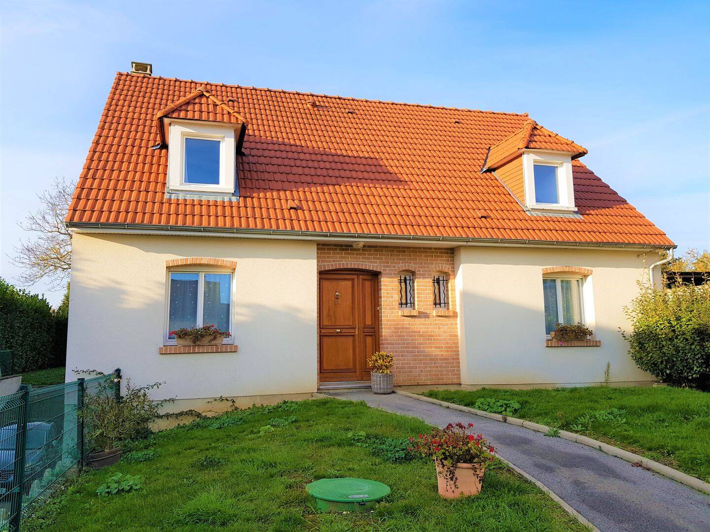 Maison 5 pièces 150 m² · à Sains-en-Amiénois · 150 m² · 1 500 €/mois