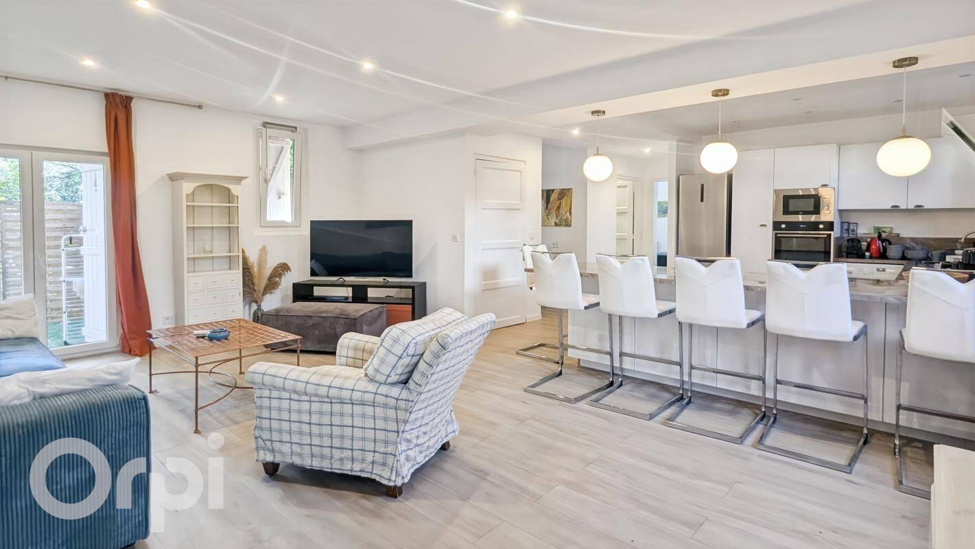 Appartement 3 pièces 87 m² · à Cannes · 87 m² · 1 790 €/mois
