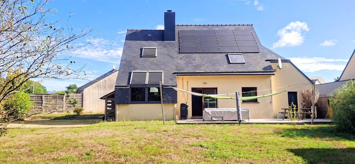 Maison 6 pièces 119 m² · à Saint-Aubin-d'Aubigné · 119 m² · 335 000 €