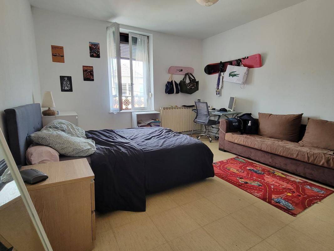 2 pièces 17 m² · à Le Creusot · 16,8 m² · 340 €/mois