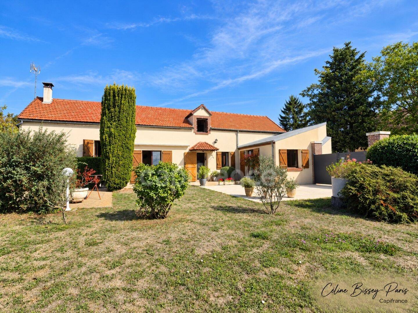 Maison 5 pièces 152 m² · à Villeneuve-sur-Yonne · 152 m² · 249 000 €