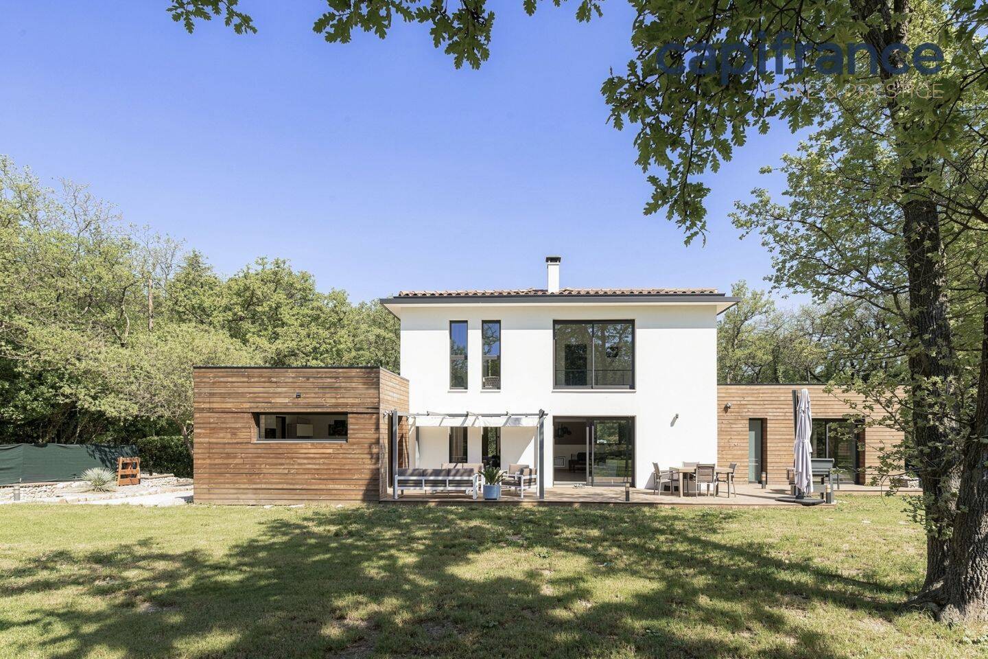 Maison 5 pièces 170 m² · à Éguilles · 170 m² · 1 581 000 €