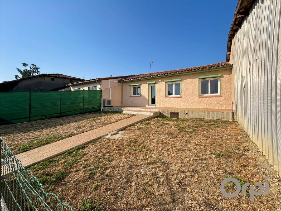 Maison 4 pièces 94 m² · à Miramont-Latour · 94 m² · 800 €