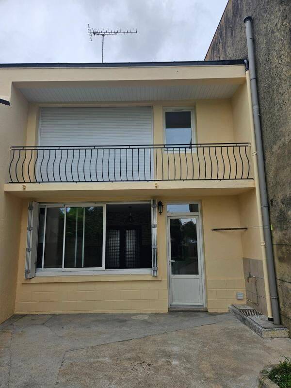 Maison 4 pièces 86 m² · à Pont-l'Abbé-d'Arnoult · 86,3 m² · 800 €/mois