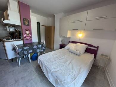 Appartement à louer 350 € 1 pièce 21 m² Étage 1/3 Cazaubon 32150