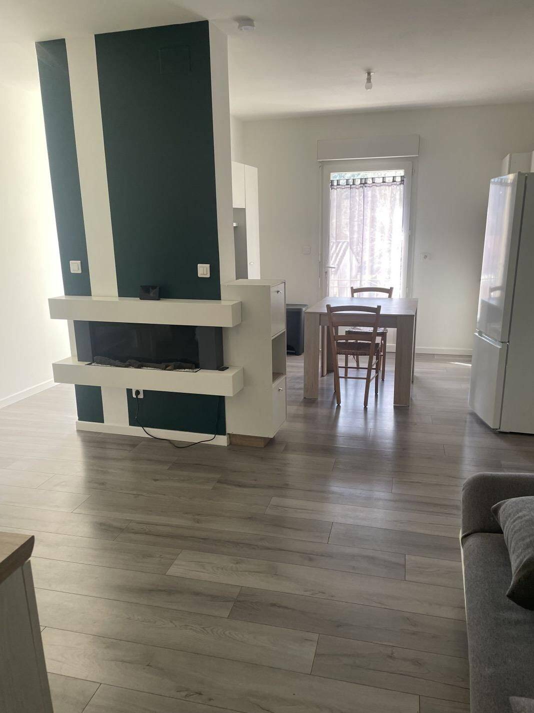 Appartement 3 pièces 57 m² · à Saint-Florent-sur-Auzonnet · 56,9 m² · 560 €